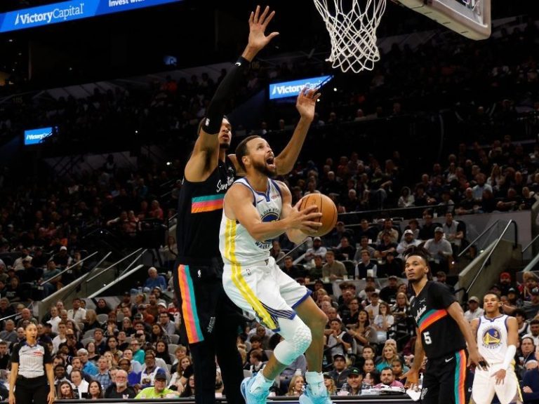 Stephen curry victor wembanyama warriors spurs nba 2025 11 13 14 30